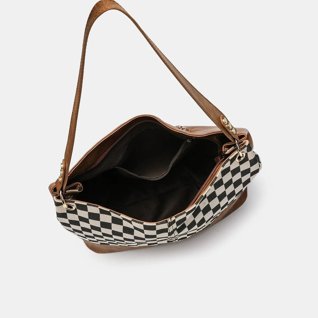 One-shoulder canvas PU stitching crossbody bag with open outer pocket, horizontal square shape, black colour, urban simplicity style