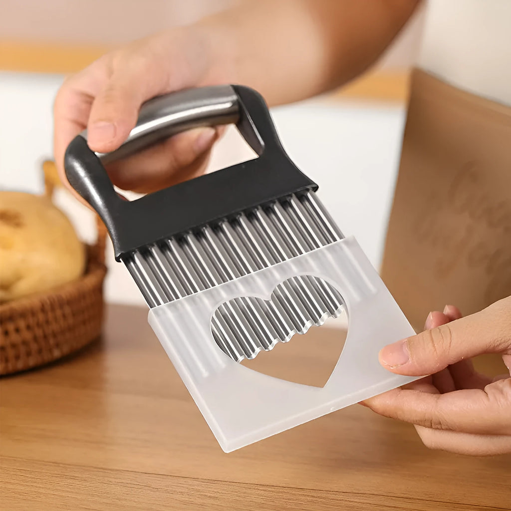 Stainless steel potato wave knife for making crinkle-cut chips, 14 by 9 centimetres