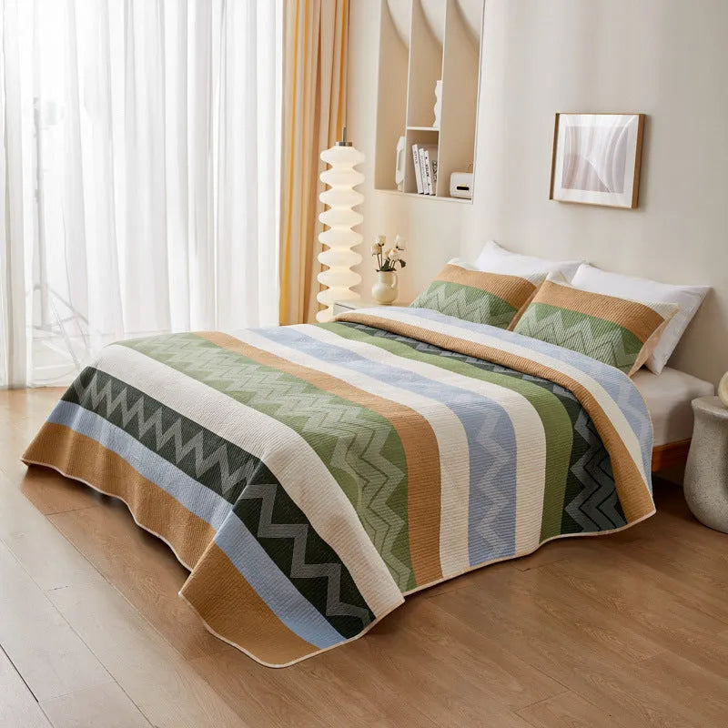Pure cotton printed bed sheet set in bedspread-style design for 2.2 metre beds
