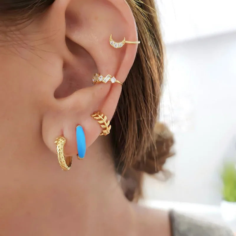 Women's oval epoxy curved earrings with U-shaped design in seven dripping oil colours