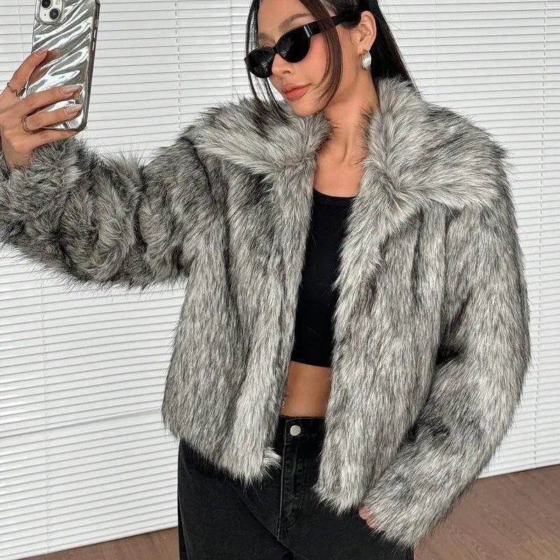 Womens faux fur coat short length long sleeve fur collar cute style warm winter jacket