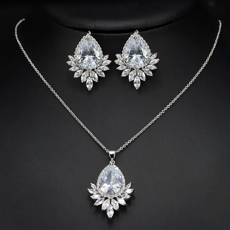 AAA jewellery chain bridal banquet set in blue, red, and white colour options.