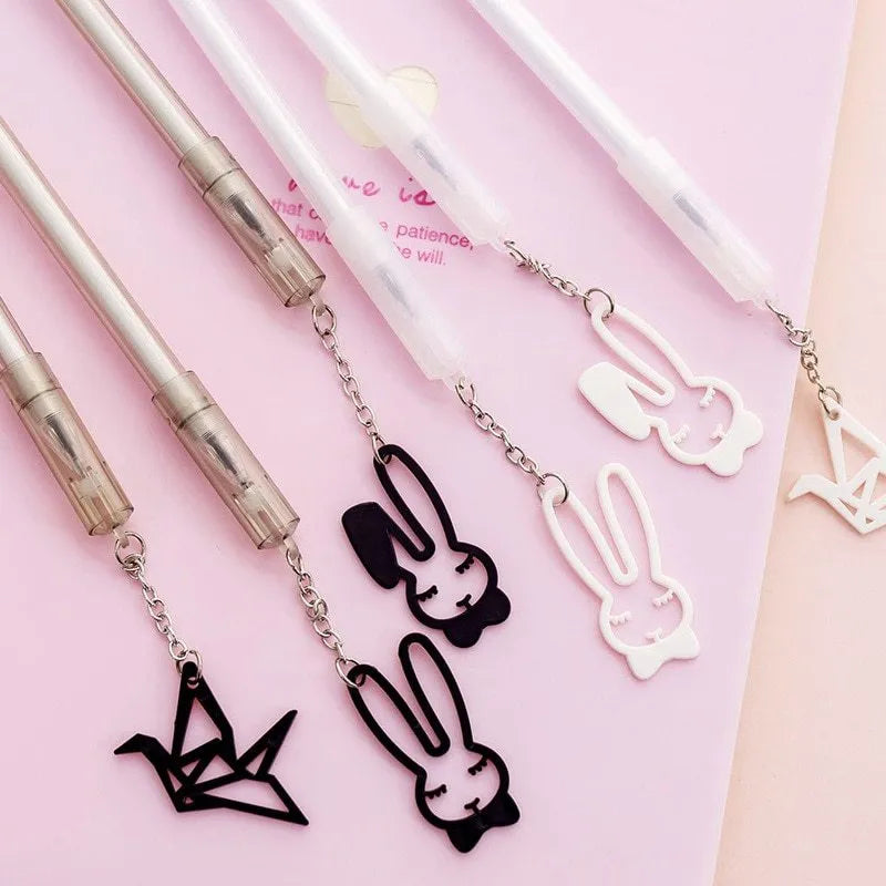 Paper crane rabbit pendant gel pen with fine 0.38mm tip, plastic body, 17cm length, white paper crane option