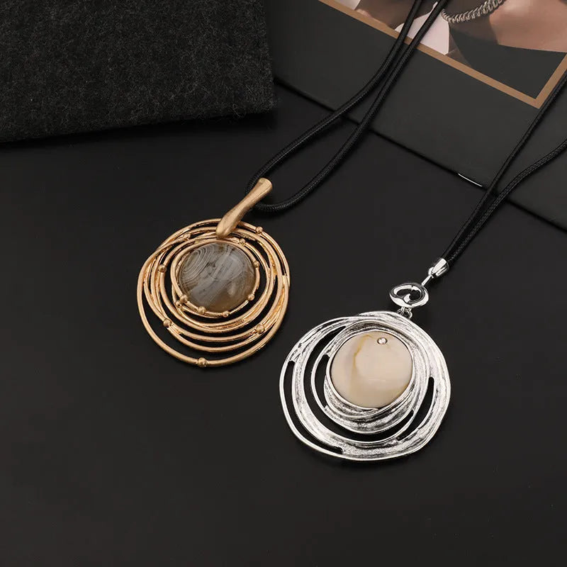 Women's gold geometric plaid pendant necklace with snakeskin wax rope chain, adjustable 51-80cm