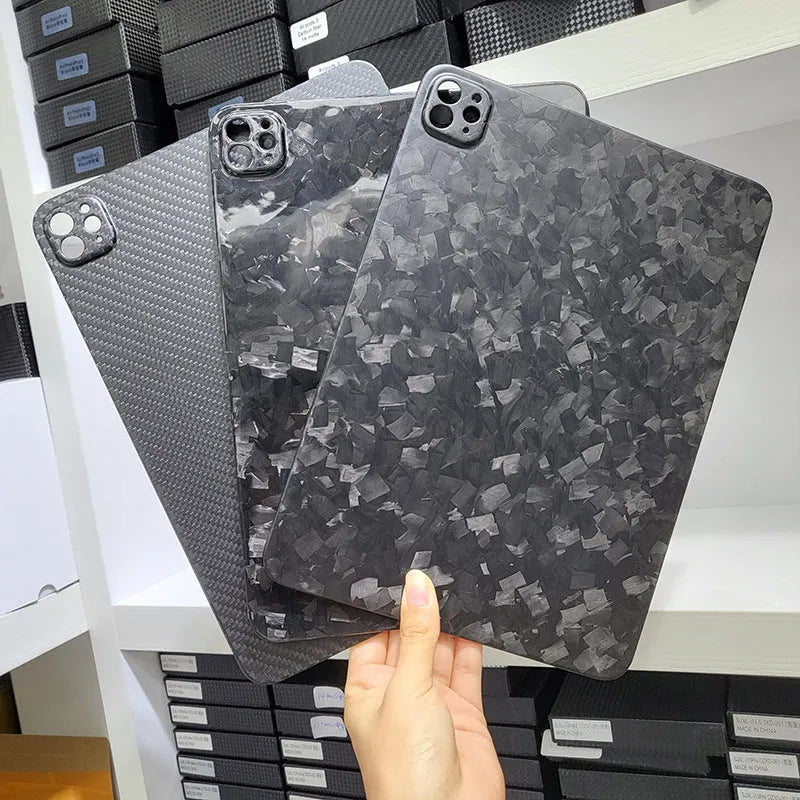 Carbon fibre hard protective case for Apple iPad Pro 11 tablet with embossed plaid pattern
