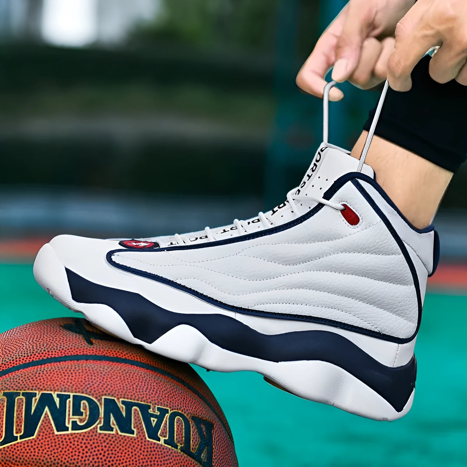 Men's high-top casual basketball shoes in AJ13 colours with mesh upper and rubber sole