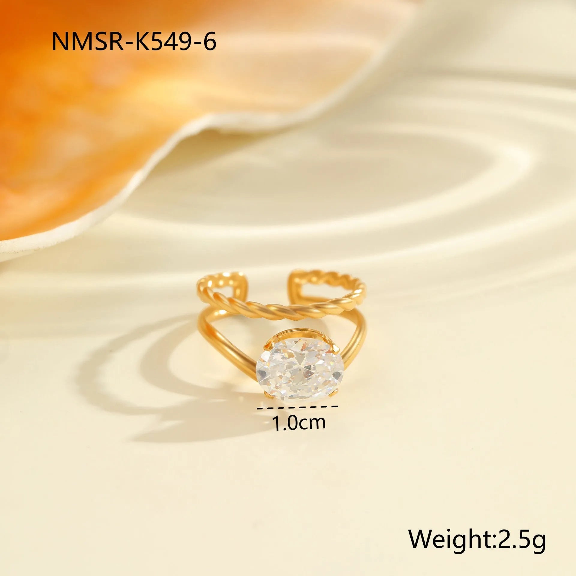 Geometric stainless steel ring with gold inlaid zircon heart shape design