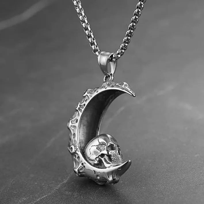 Men's silver skull pendant necklace on stainless steel chain, showing electroplated alloy pendant options.