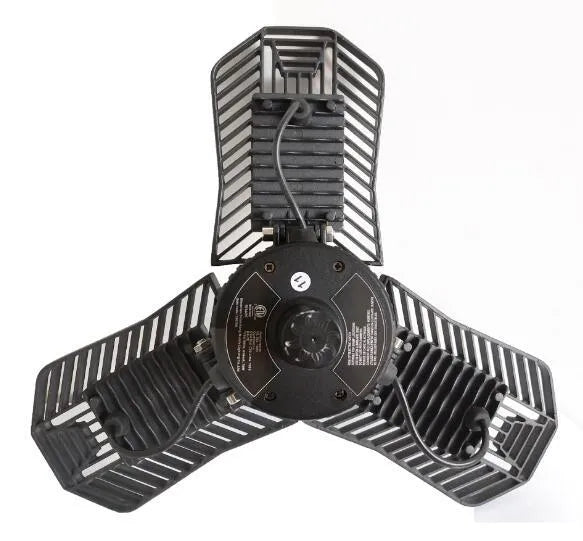Waterproof industrial foldable garage LED lamp with aluminium housing and wide-beam illumination