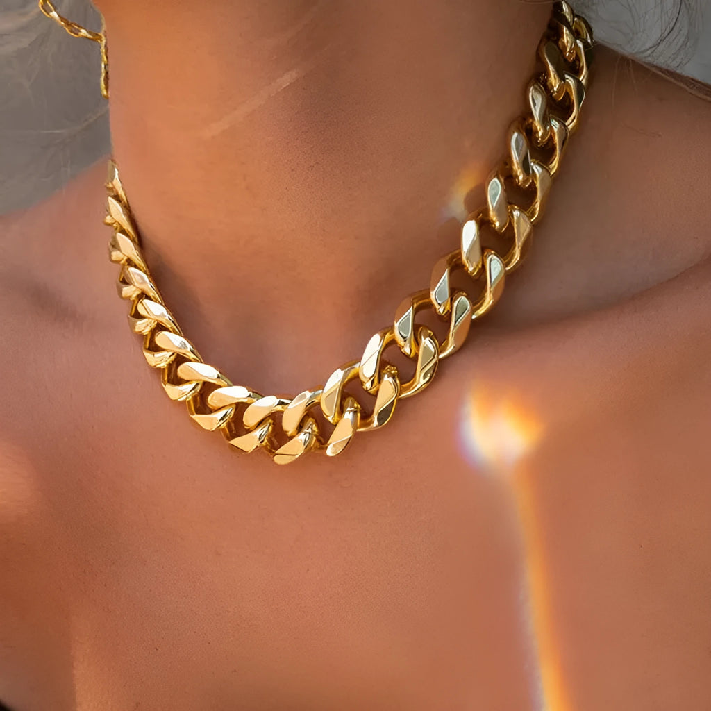 Women's gold electroplated thick chain necklace with 32cm length and solid colour design