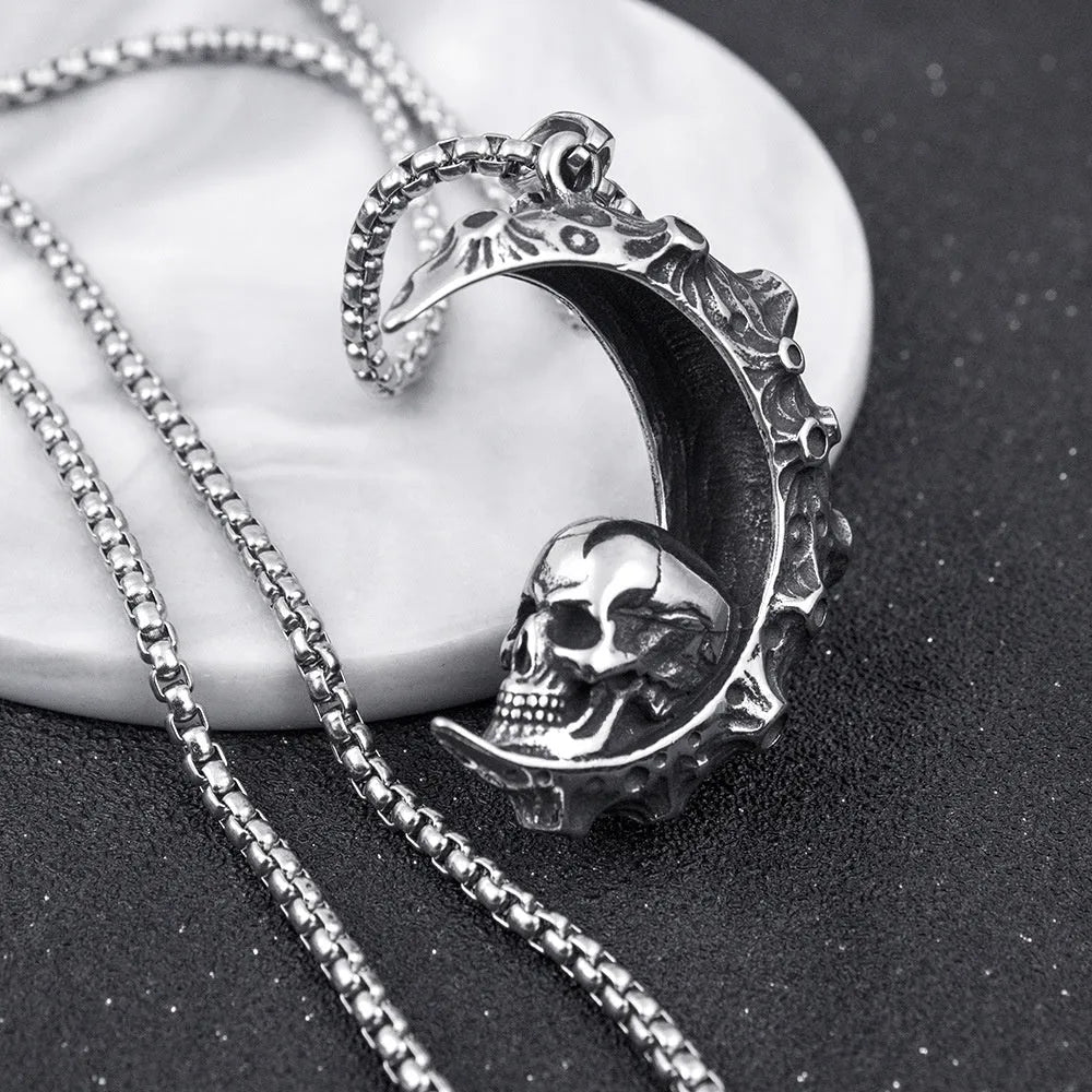 Men's silver skull pendant necklace on stainless steel chain, showing electroplated alloy pendant options.