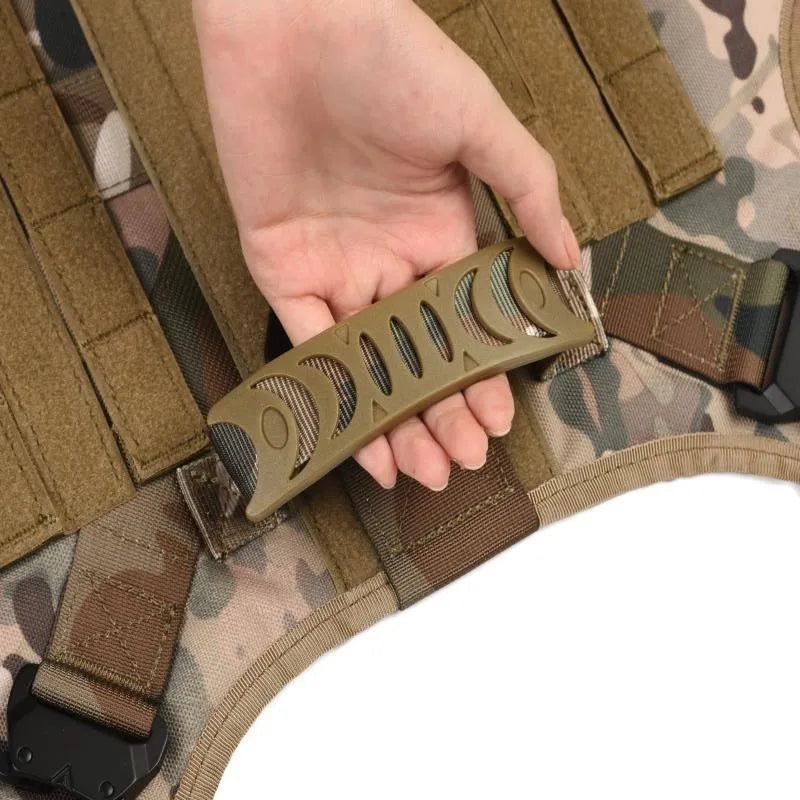 Six-piece dog training battle suit in CP camouflage polyester vest with dog
