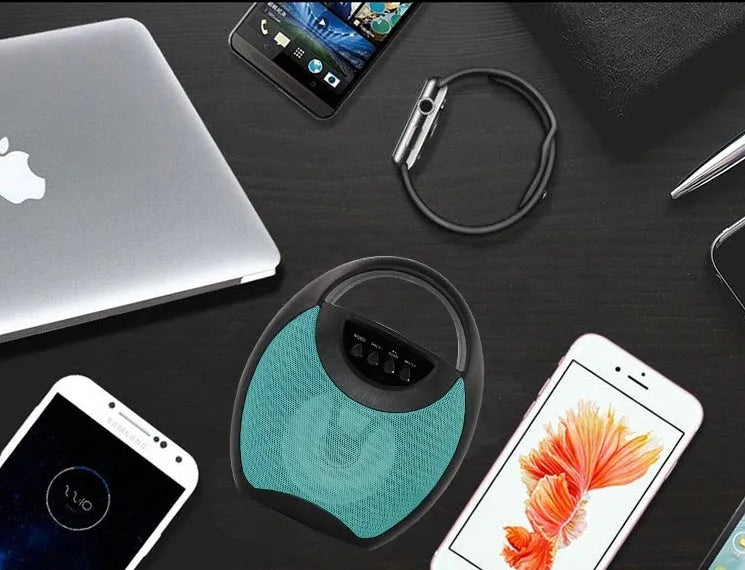 Portable Bluetooth speaker with plastic shell in black, 1200mAh battery, 6-hour playtime, USB and SD card slots