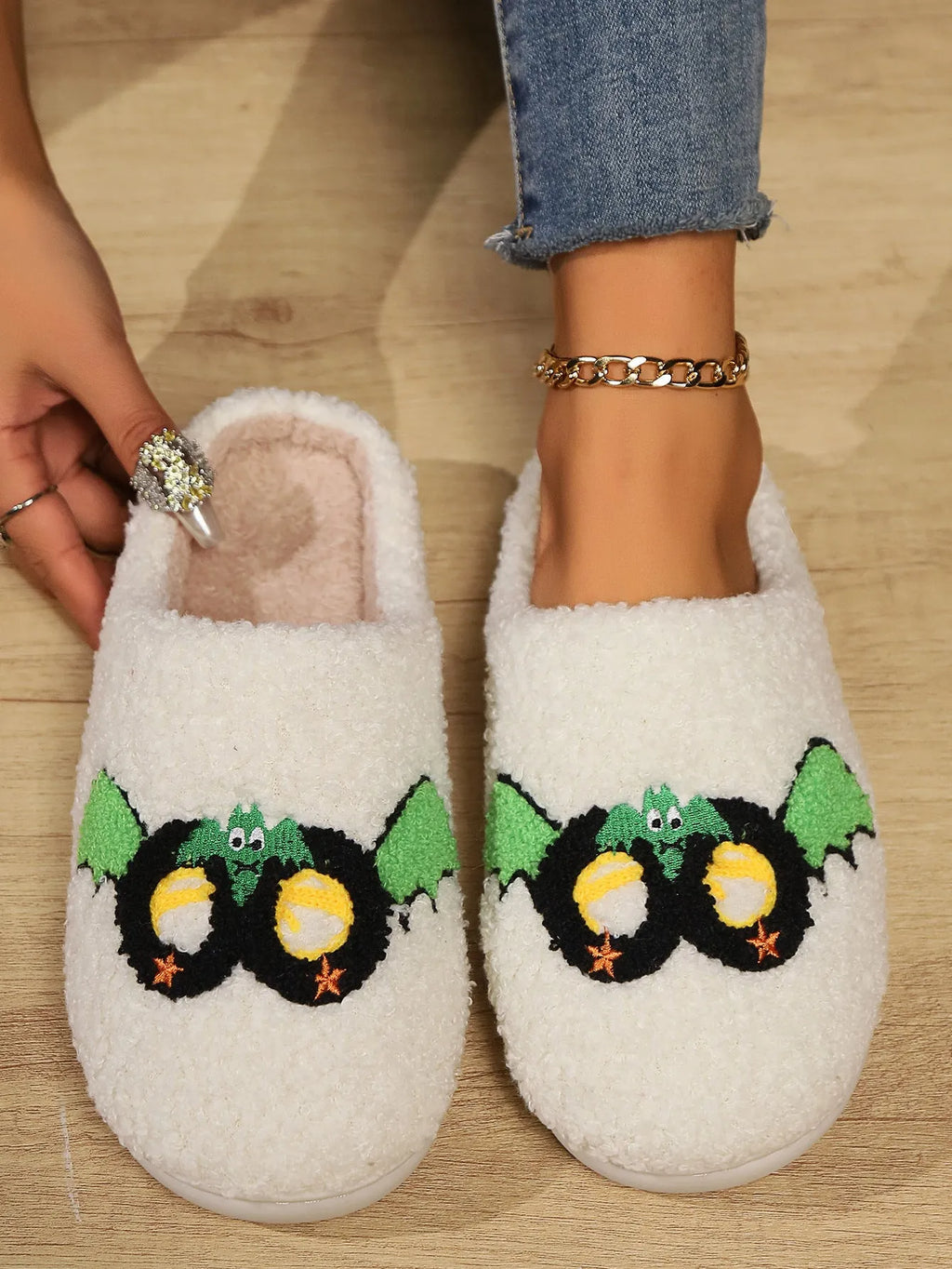 Women's indoor plush thermal cotton slippers with linen upper in Mask Black colour