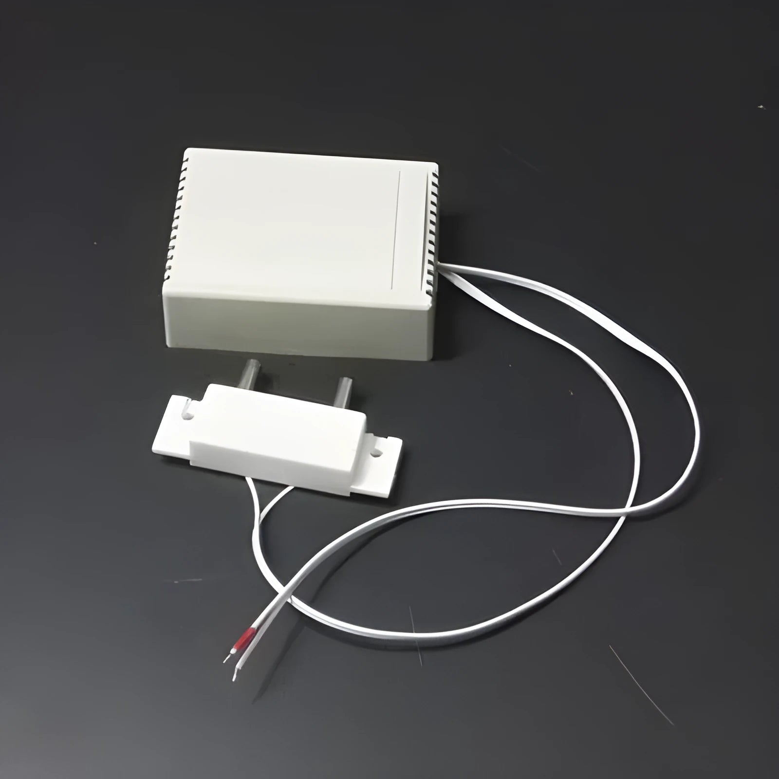 White water level sensor controller with separate sensor and relay module for pump automation