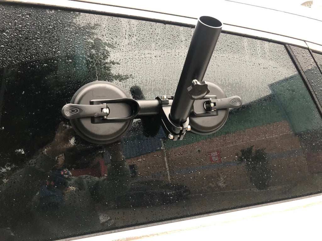 Black car sucker base with round suction cup for off-road flagpole mounting on vehicle windscreen