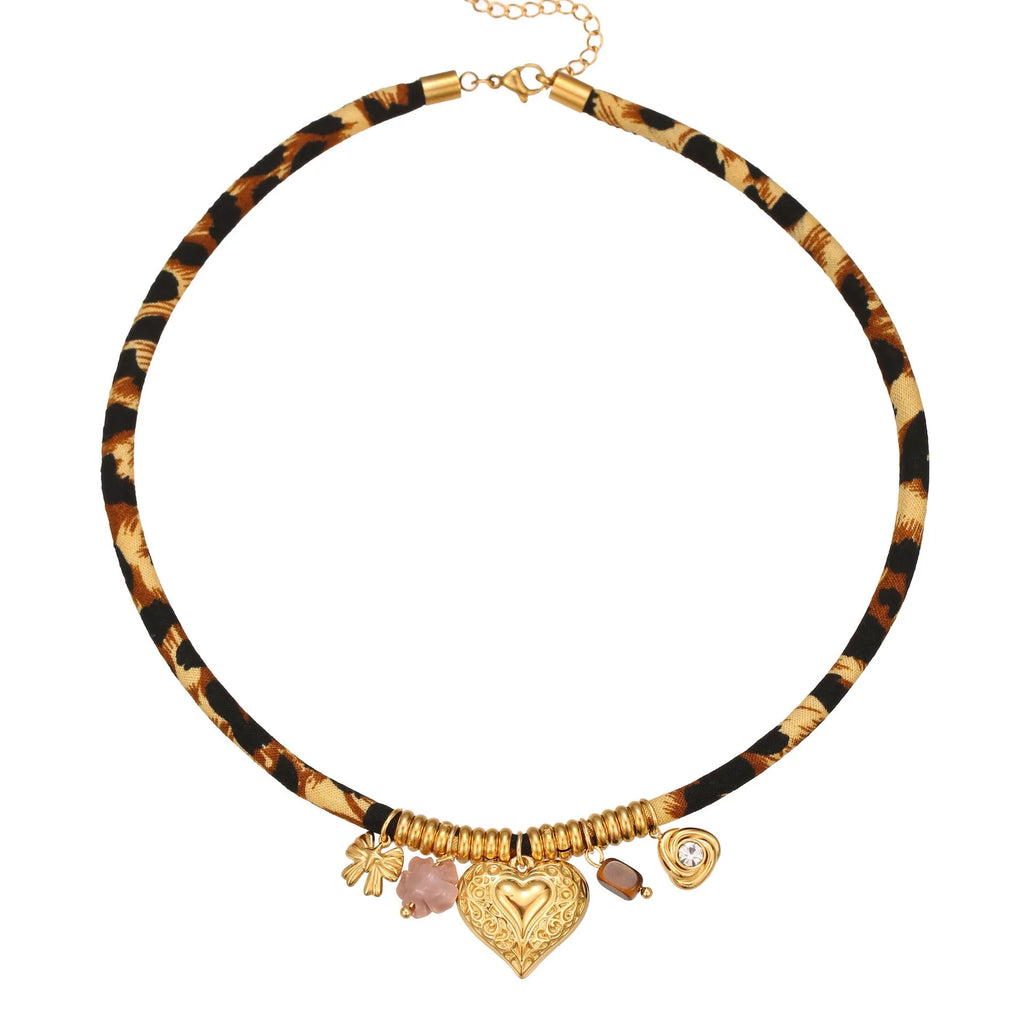 Leopard series stainless steel necklace with geometric pendant and adjustable chain