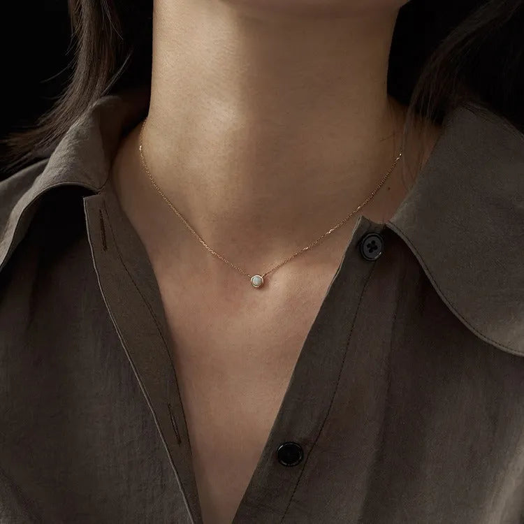 S925 silver oval pendant necklace with jelly opal design in gold or white gold plating options