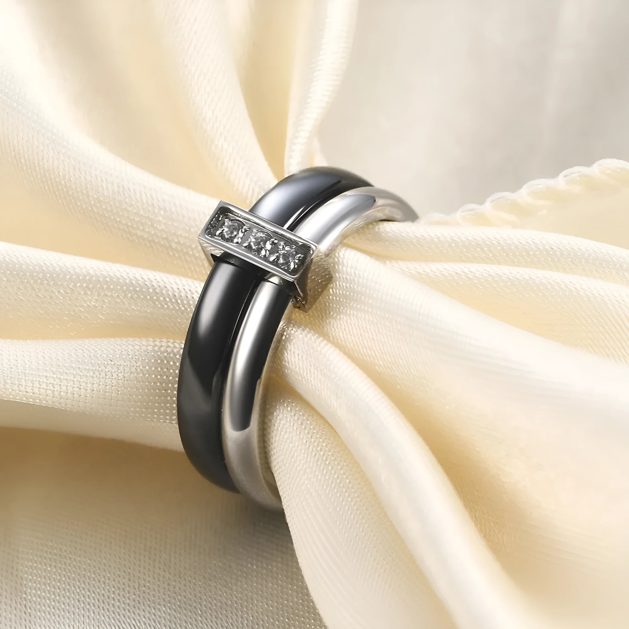 Glossy ceramic ring with zirconium stitching in geometric round shape, steel black colour option