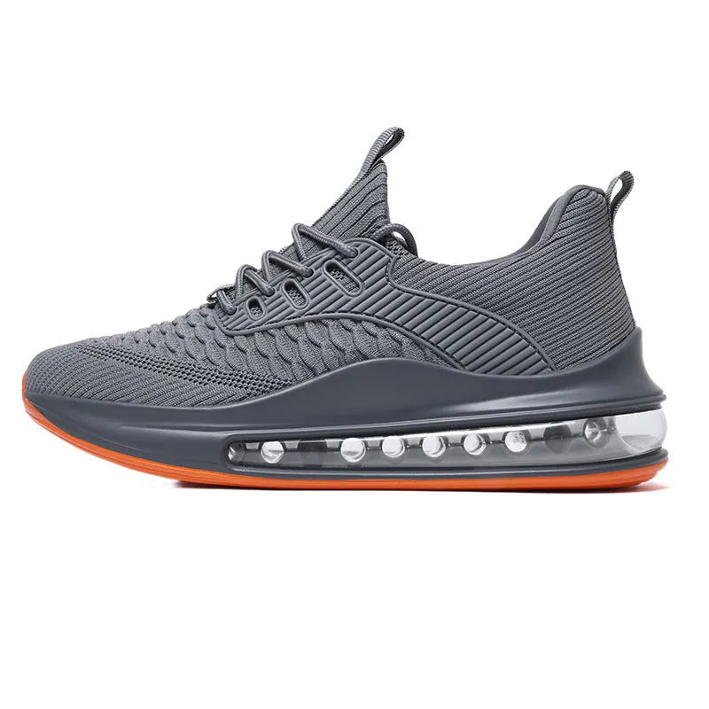 Men's low-top mesh running sneakers in black with rubber sole and lace-up closure
