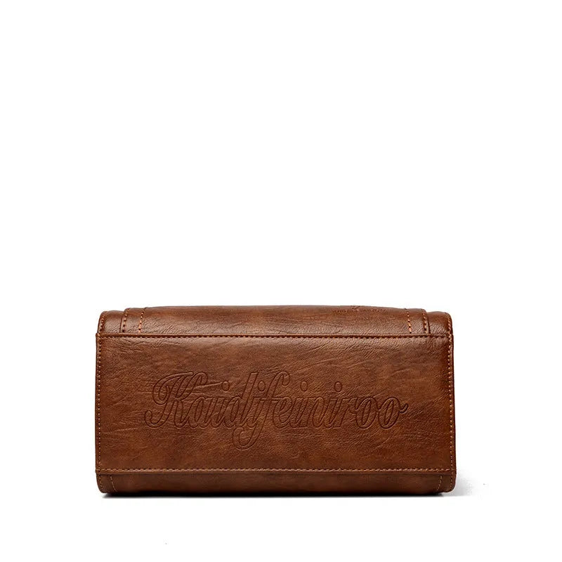 Retro-inspired women's crossbody bag in six colours with sandwich pocket design
