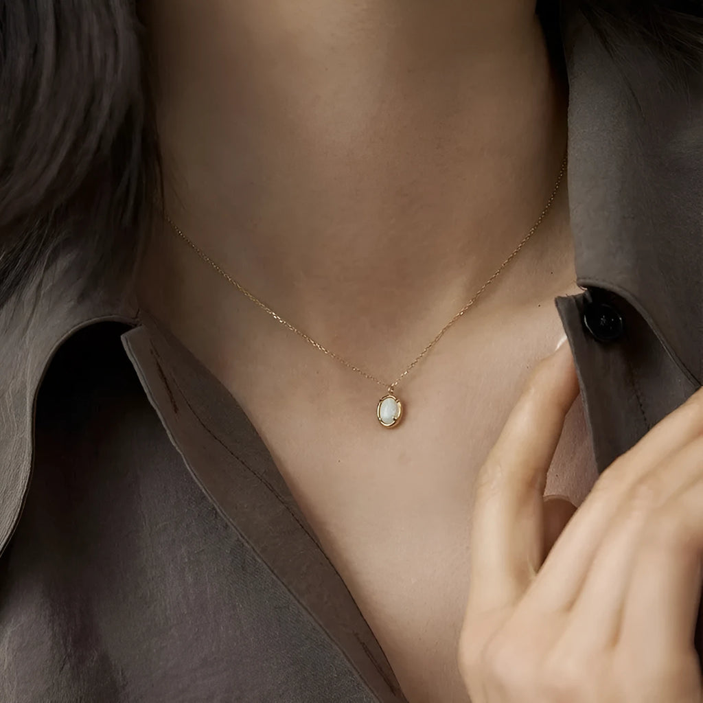 S925 silver oval pendant necklace with jelly opal design in gold or white gold plating options