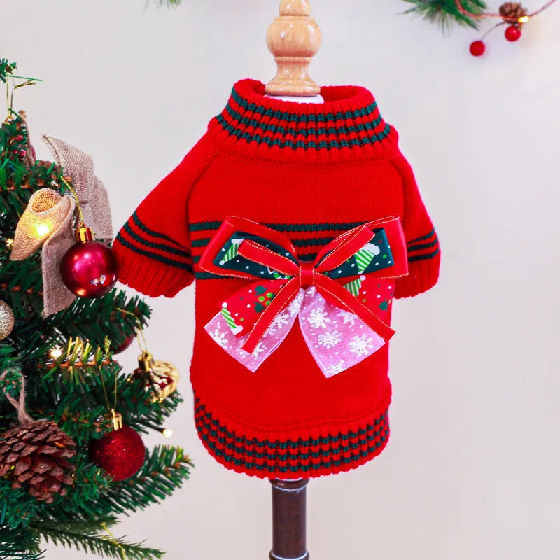 Christmas dog jumper in red polyester fleece with festive pattern for medium-sized dog