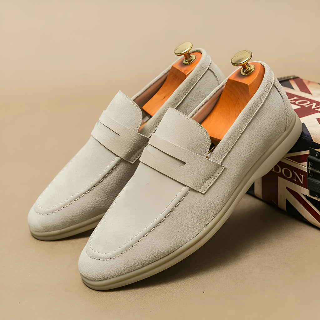 Men's leather slip-on casual shoes in black with round toe and mid heel