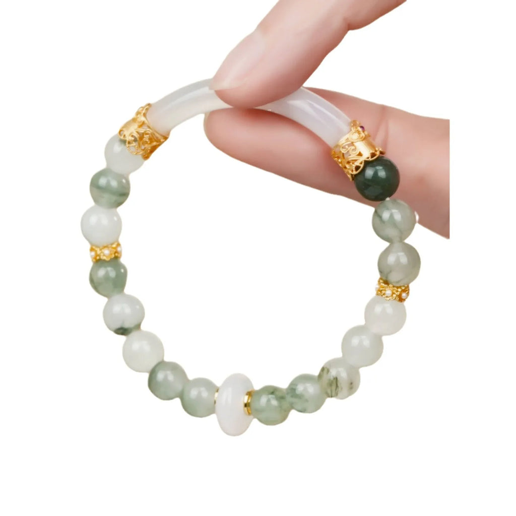 Emerald green Tian Shan Cui half bracelet with floating flower girl round motif, 20g women's national style accessory