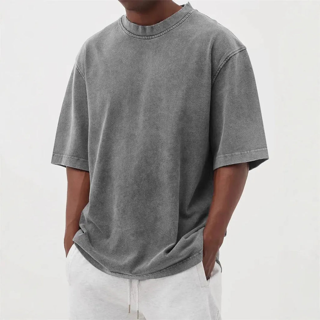 Men's stone-wash distressed pullover t-shirt in loose fit with half sleeves