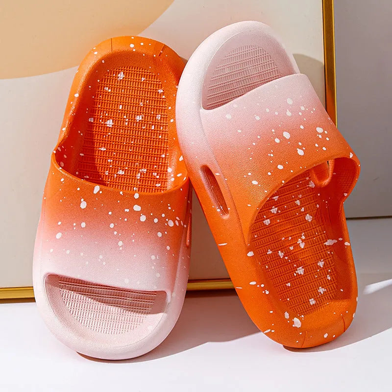 Summer gradient PVC slippers for boys and girls, non-slip sole, breathable open design in gradient blue