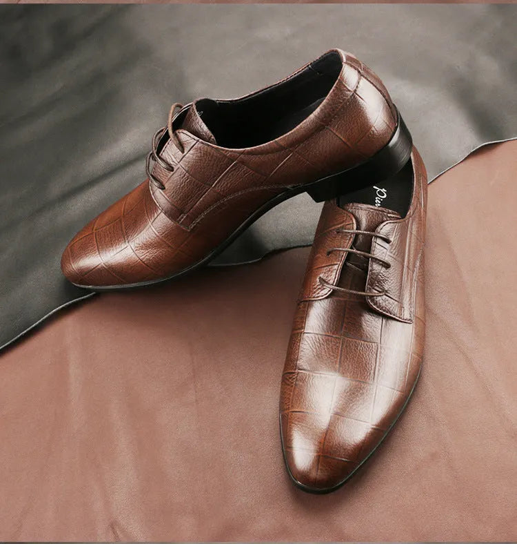 Men's black cow leather Derby shoes with checkered pattern and antiskid rubber soles