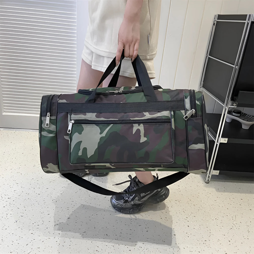 Camouflage pattern waterproof luggage bag with striped polyester lining showing under 20L capacity