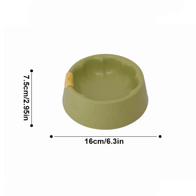 Plastic pet bowl in green, 16x7.5cm, anti-tip design for cats and small dogs