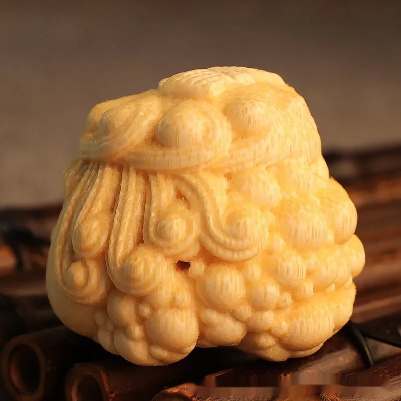 Solid bamboo golden toad princess ornament, 5.0 cm cute style home decoration.