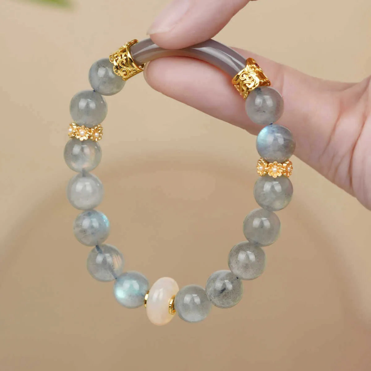 Emerald green Tian Shan Cui half bracelet with floating flower girl round motif, 20g women's national style accessory