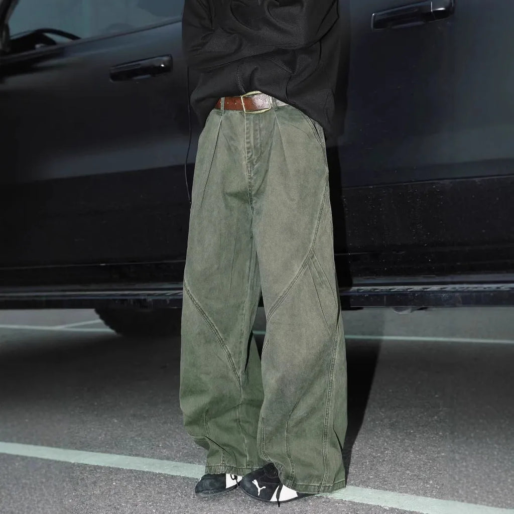 Men's pleated straight trousers with elastic waist in striped cotton-polyester fabric