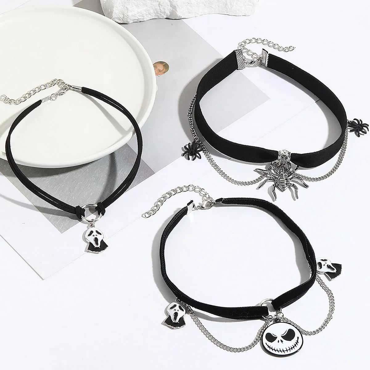 Halloween necklace with bat, ghost, skull, pumpkin, and spider pendants in zinc alloy
