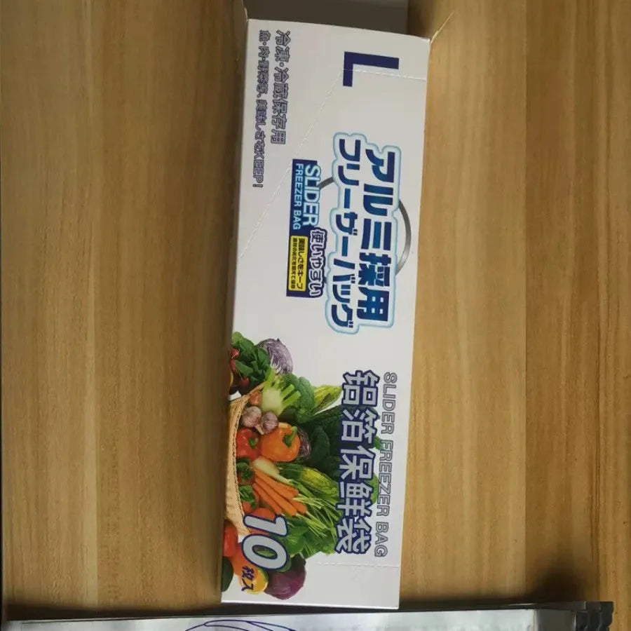 Aluminium foil sealed food storage bags in three sizes with heat resistance from minus 60 to 100 degrees Celsius