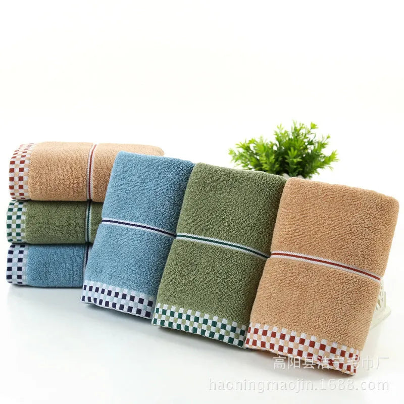 Soft absorbent pure cotton houndstooth facial towel 35x75cm in grey, blue, and green colours