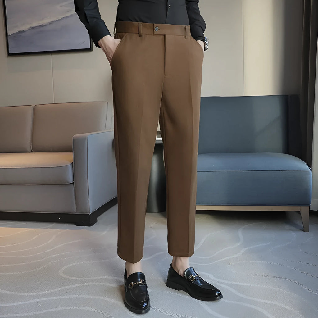 Straight retro brown corduroy trousers with slim fit and elastic waistband for men