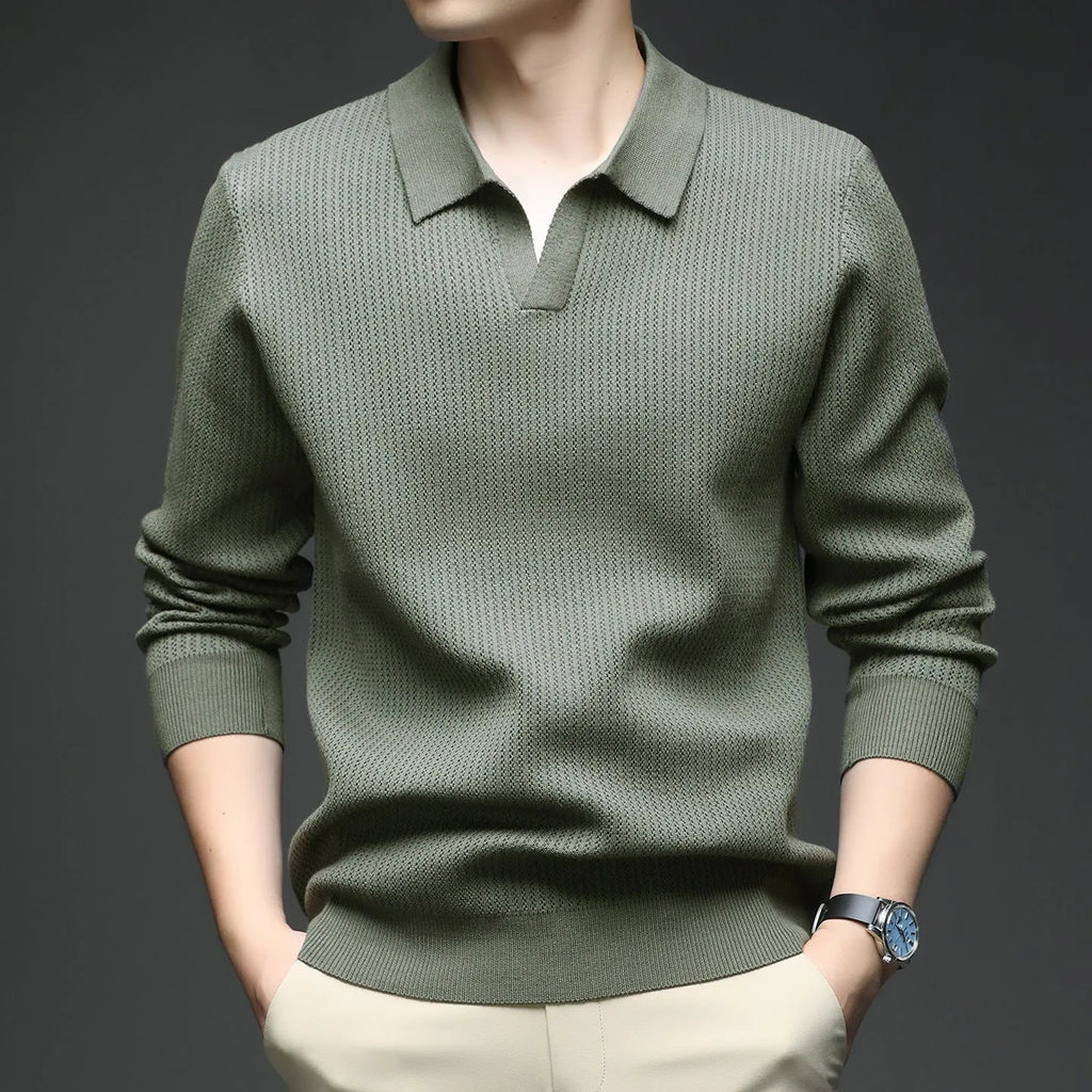 Men's loose fit casual pullover sweater in green for autumn inner wear and casual layering