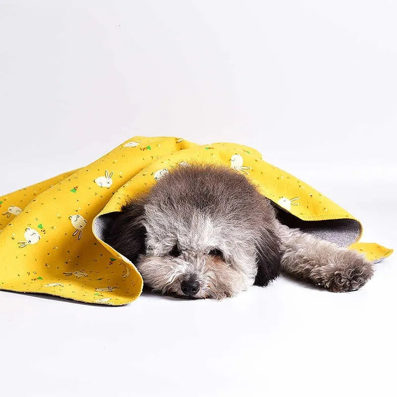 Pet double-sided cotton velvet blanket kennel mat in multicolour prints on white background