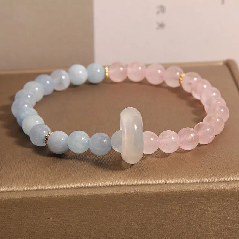 Women's aquamarine crystal bracelet with round mixed material beads in light luxury natural style