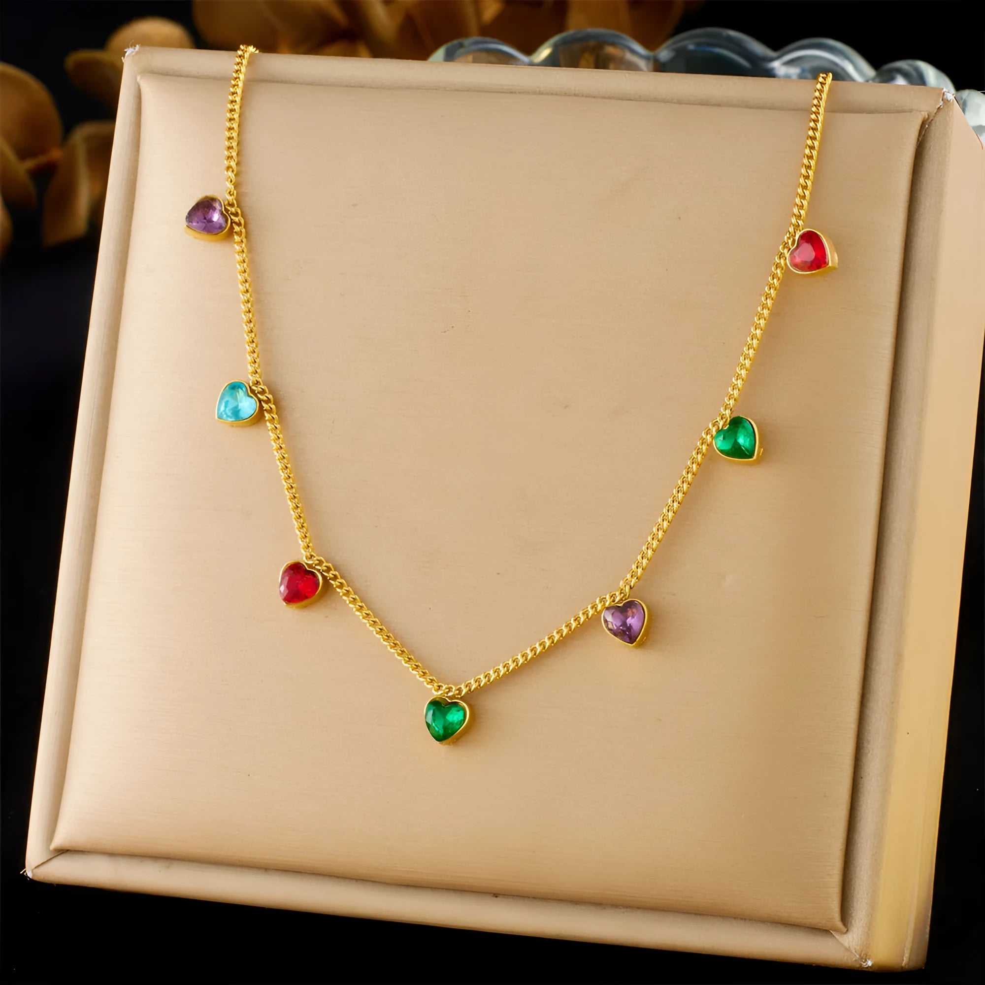 Women's gold-plated stainless steel heart necklace with adjustable chain length