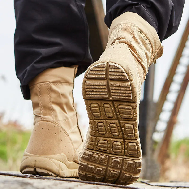 Yulong combat boots outdoor climbing tactical desert boots in black for men and women
