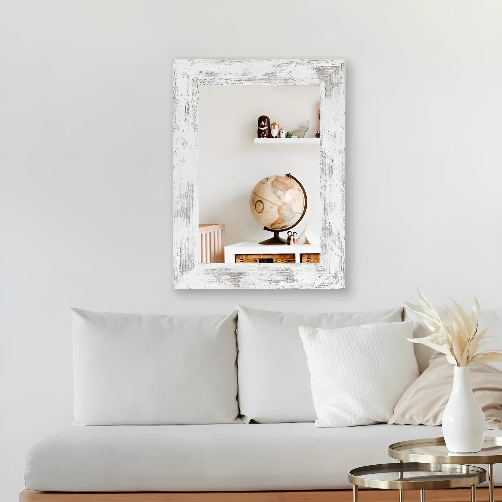 Wall-mounted bathroom mirror with retro Chinese style frame in Little White colour