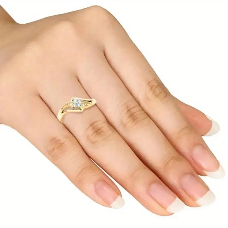 Women's copper ring with micro inlaid zircon stones, yellow gold colour, geometric diamond shape