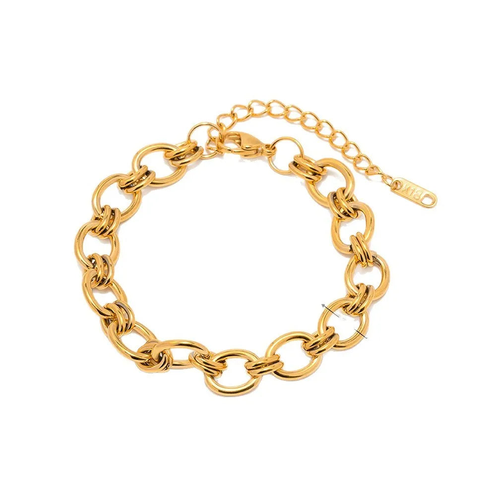 18K gold-plated titanium steel O-ring chain bracelet, European and American style, gold finish on white background