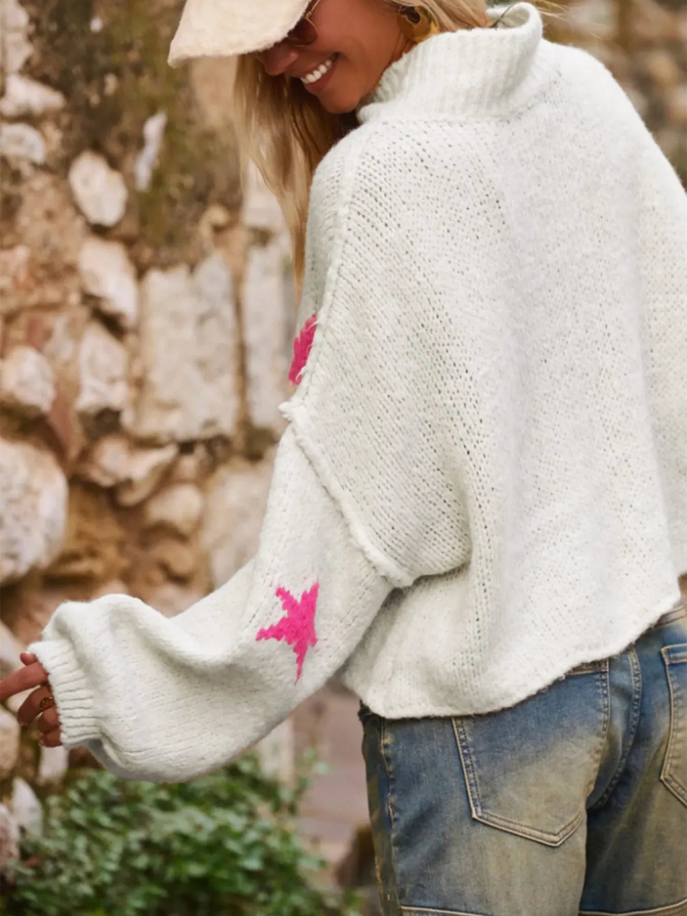 White women's turtleneck pullover sweater with star pattern in thick polyester imitation velvet fabric